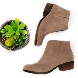 🎉Lucky Brand Taupe Tan Benissa Suede Ankle Boot🎉